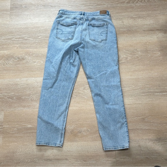 American Eagle Mom Jean Size 10 - Picture 2 of 4